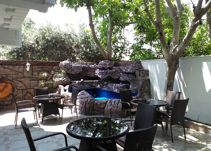 Ξενοδοχείο Send 2*